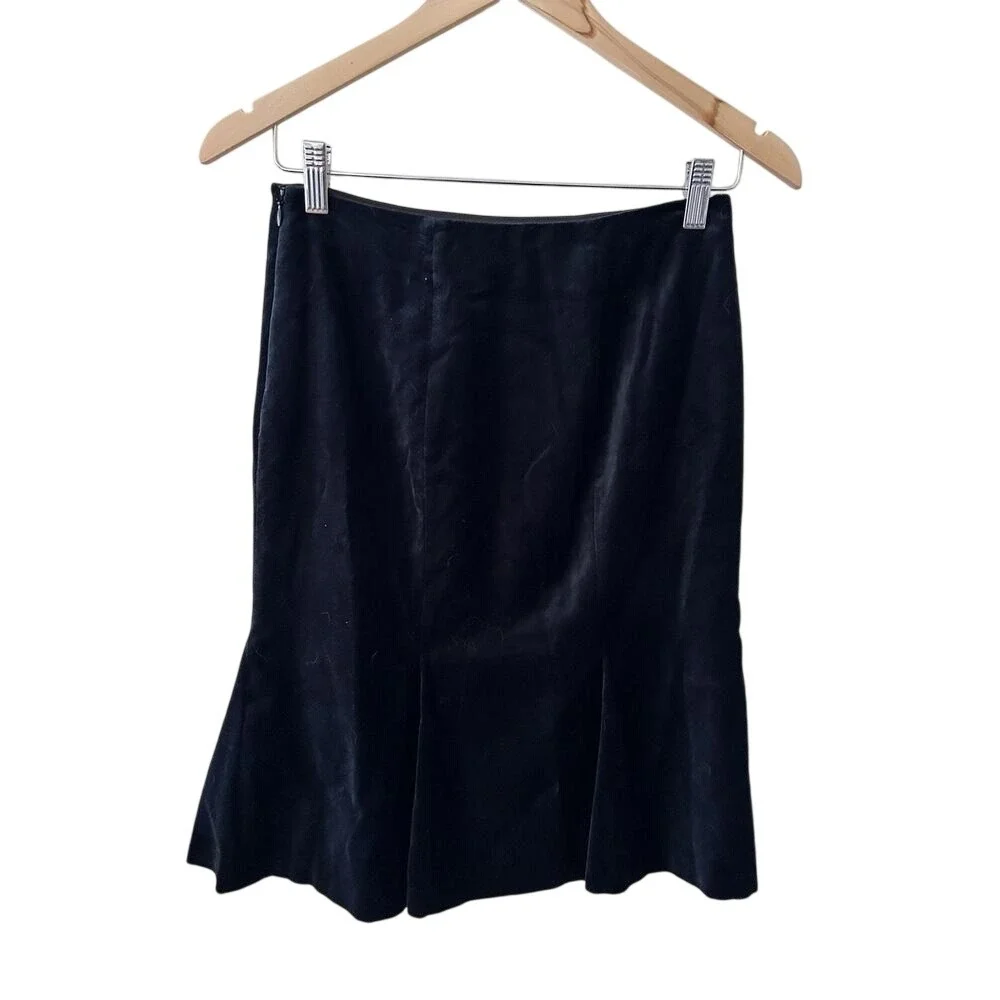Boden Black Velvet Trumpet Mini Skirt Size US 2R‎ Side Zip Flounce Hem